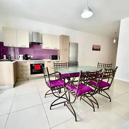 Sunshine Flats Cosy 2 Bd In Saint Paul's Bay - Close To Bugibba Square *